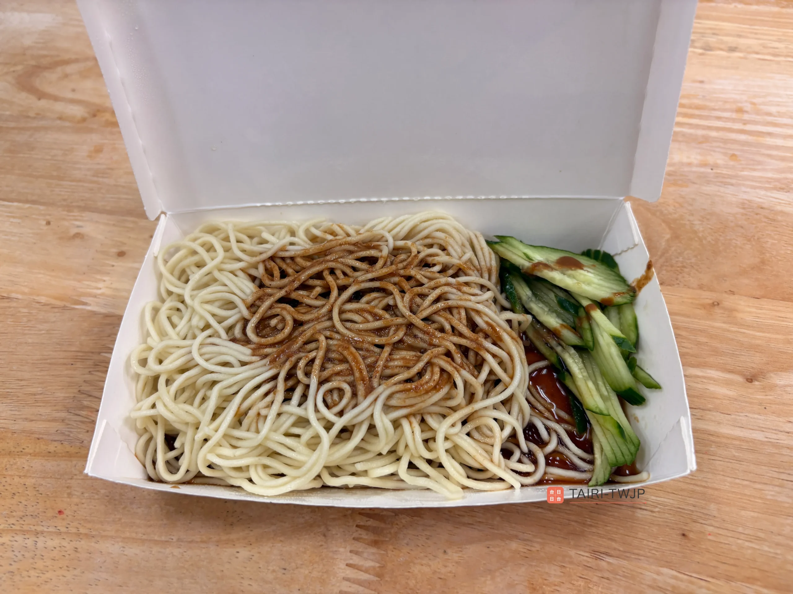 花蓮扁食李王麻辣湯品の涼麵(冷麺)