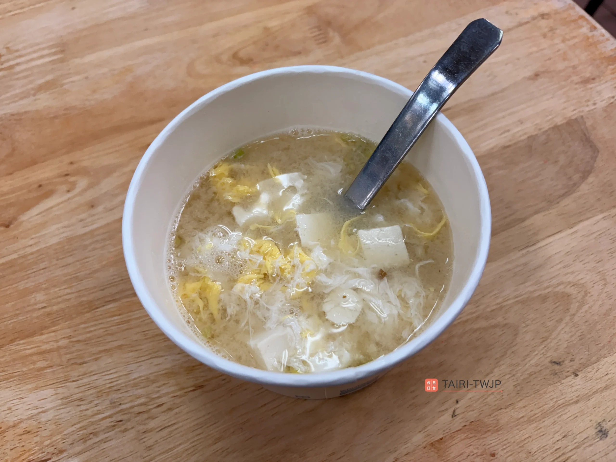 花蓮扁食李王麻辣湯品の味噌汁