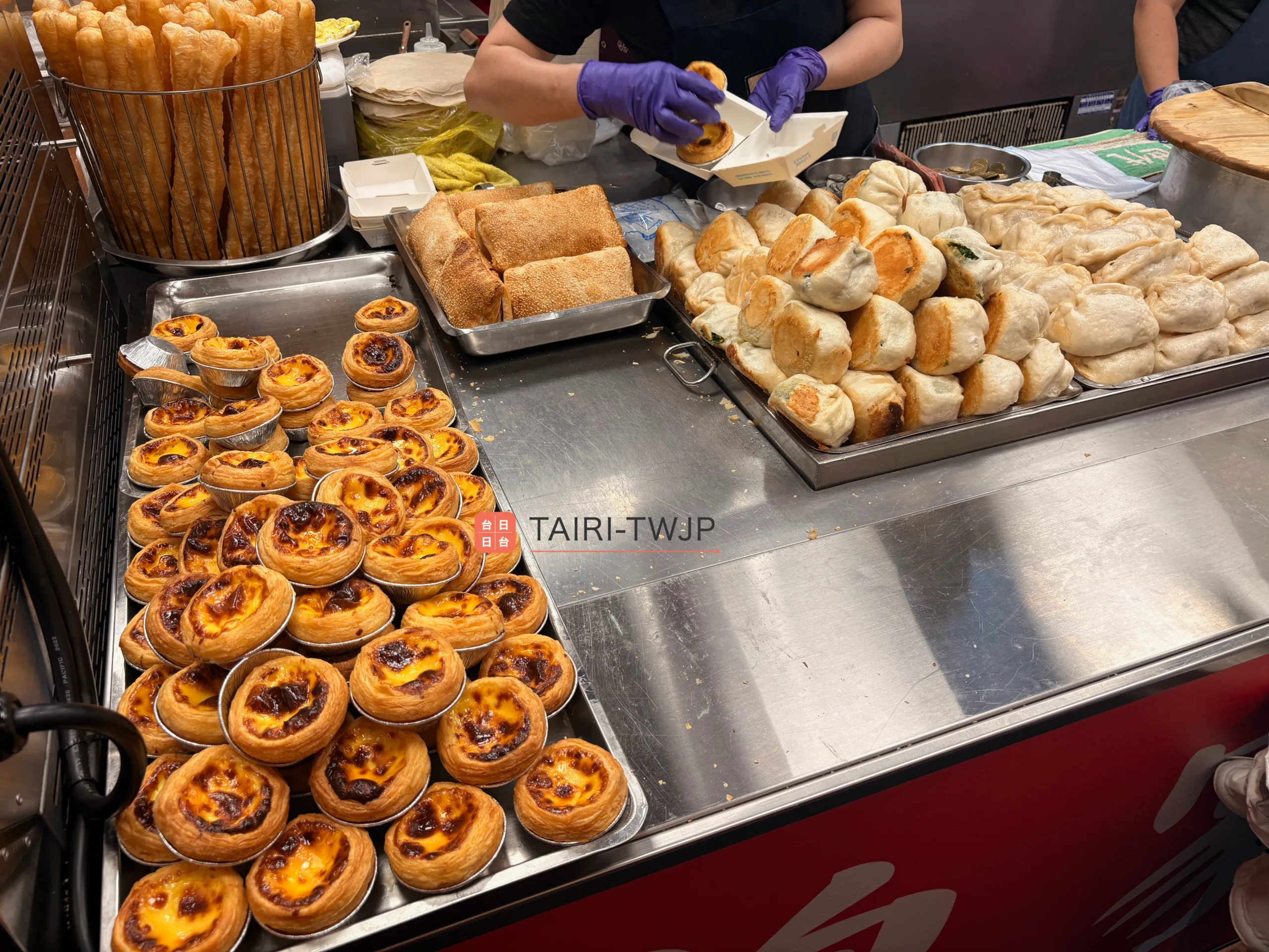 曾家豆漿-山盛りエッグタルト