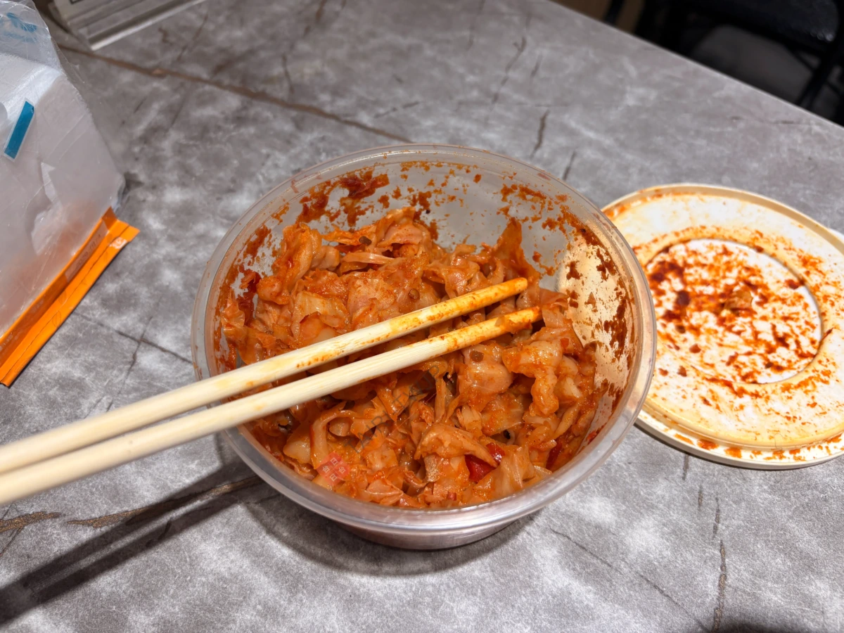 永富魚丸店の辣泡菜