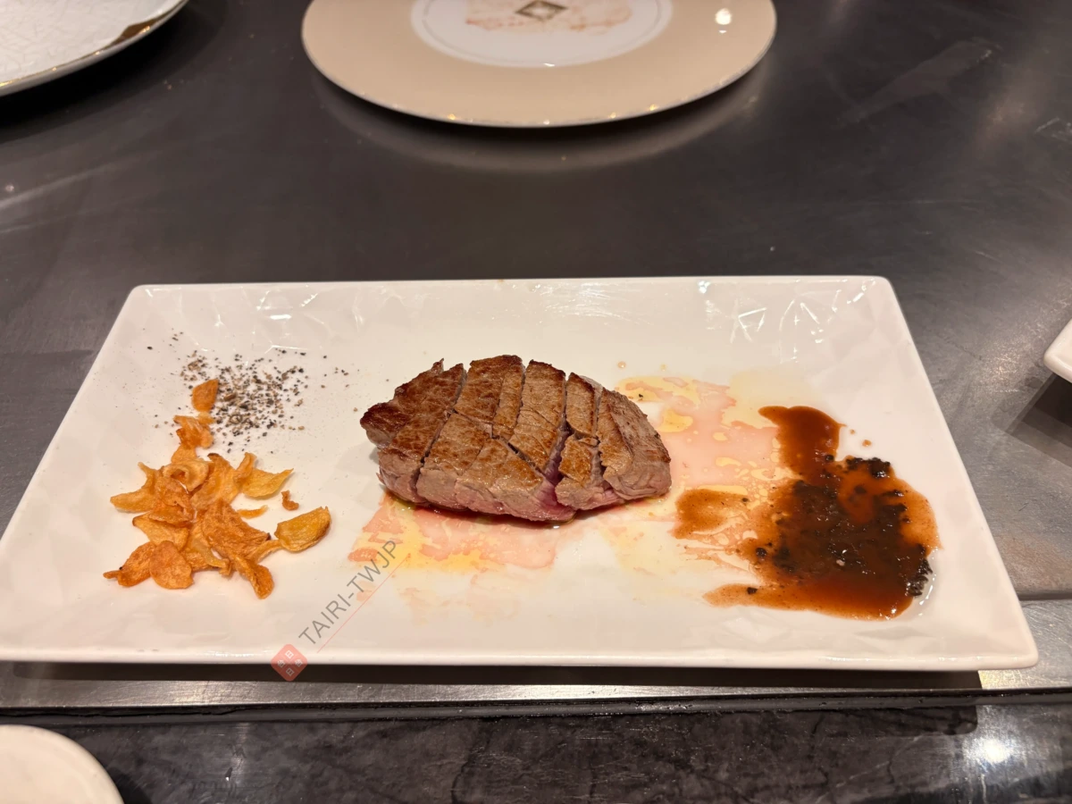 夏慕尼のガーリックビーフショートリブ