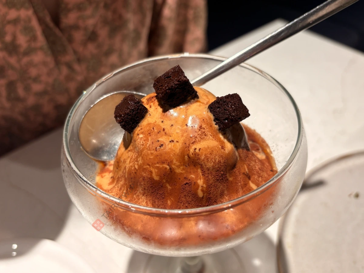 夏慕尼のハーゲンダッツのアフォガード