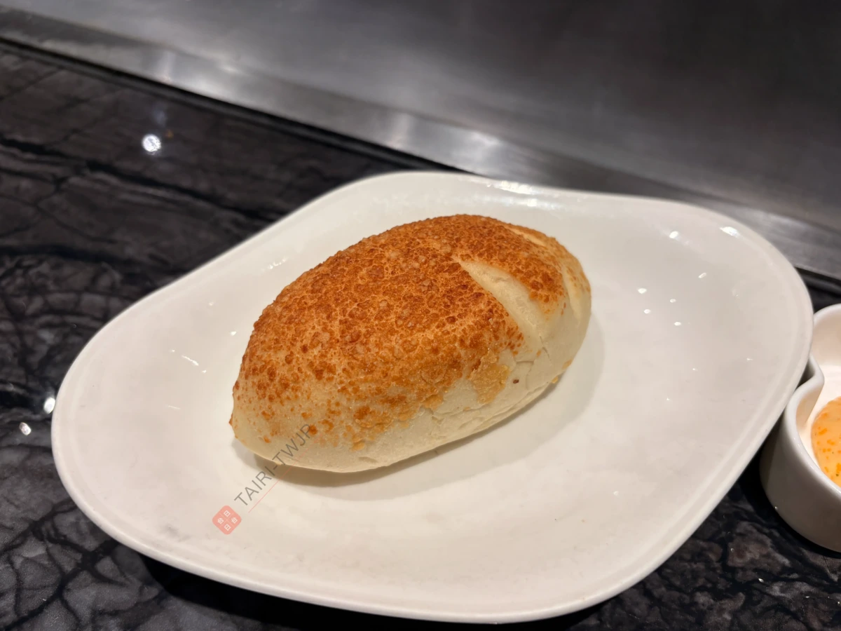 夏慕尼のパルメザンチーズパン