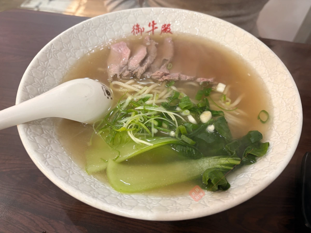 御牛殿麵食鍋物の可口鮮嫩肉片